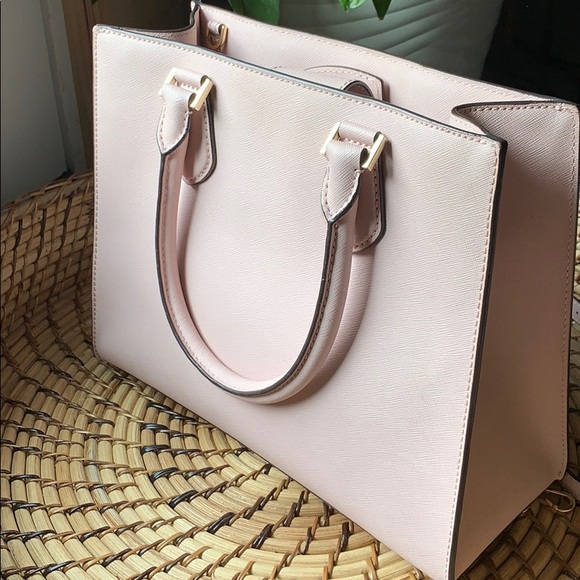 Michael Kors Bridgette Medium Leather Tote - Picture 2 of 16